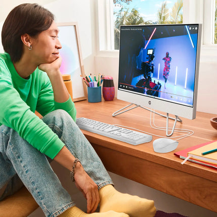 HP - 23.8" Full HD Touch-Screen All-in-One - Intel Core i3 - 8GB Memory - 512GB SSD - Starry White