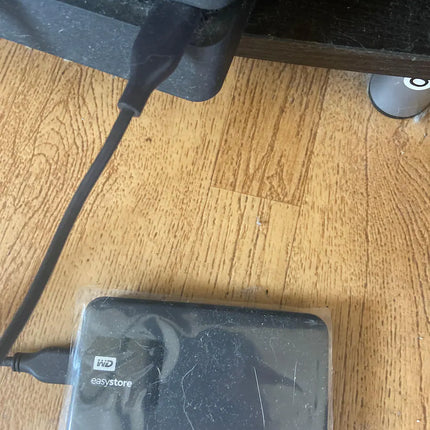 WD - Easystore 1TB External USB 3.2 Gen 1 Portable Hard Drive - Black