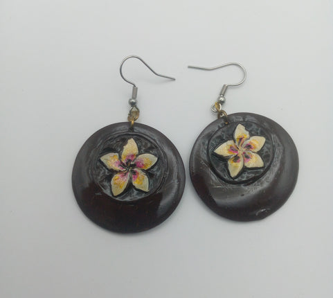 KiriArts Coconut Shell Earrings Engraved Meria Pink